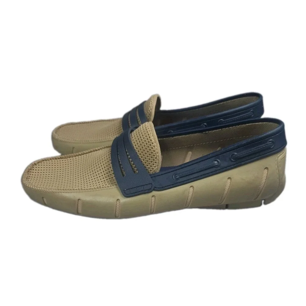 Robert Wayne Footwear brand floats
